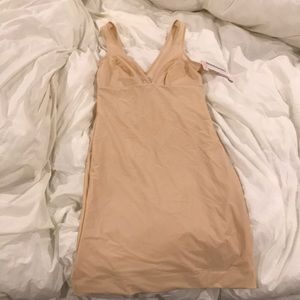 Nearly nude smoother slip shapewear NWT